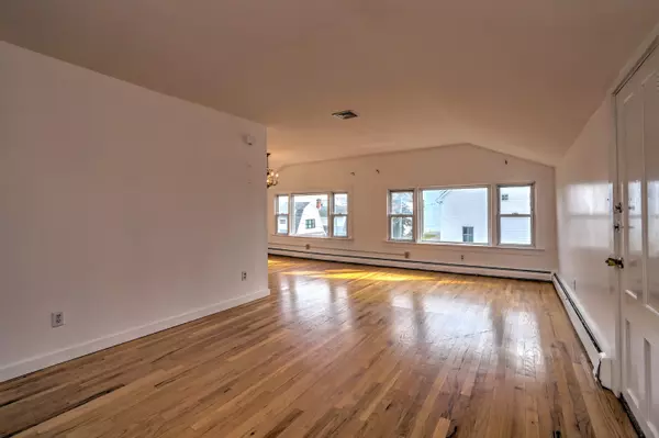 Milford, CT 06460,83 Hawley Avenue #2