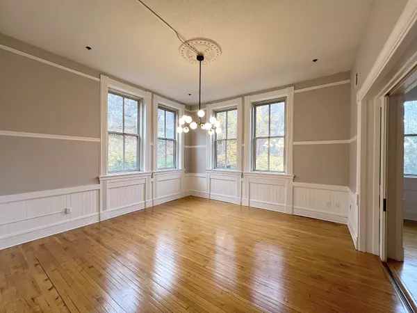 27 Hillside Place #APT 10, New Britain, CT 06051