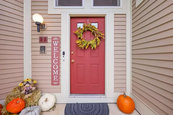 Danbury, CT 06811,7 Silversmith Drive