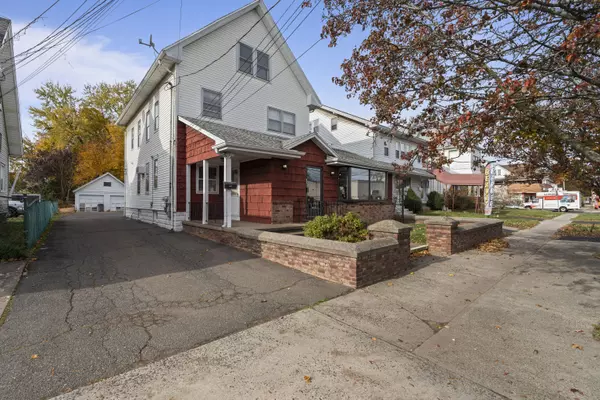 Hamden, CT 06514,1422 Dixwell Avenue