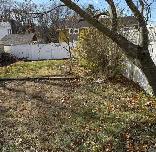 Meriden, CT 06451,165 Parkview Street