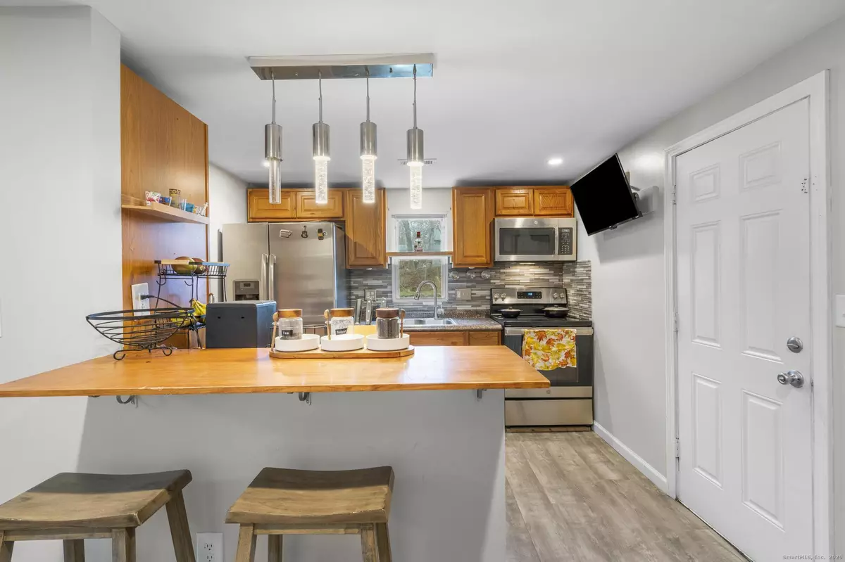 Plymouth, CT 06782,684 Main Street