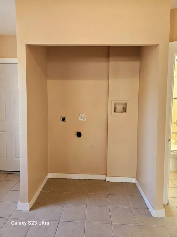 Waterbury, CT 06704,124 Division Street