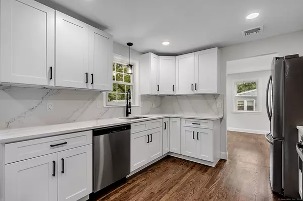 Meriden, CT 06450,85 Elmwood Drive