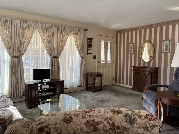 Montville, CT 06382,21 Ridge Drive