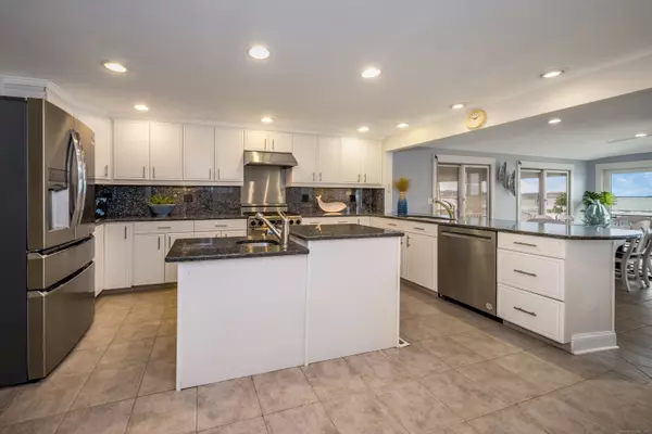 East Lyme, CT 06357,223 Giants Neck Road