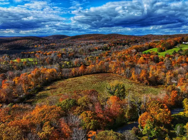 Kent, CT 06757,308 Skiff Mountain Road