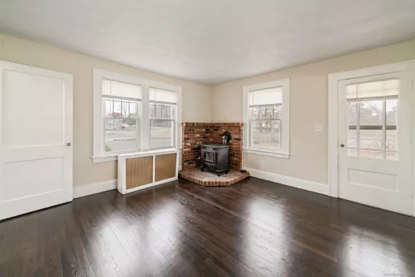 Bristol, CT 06010,264 Lake Avenue