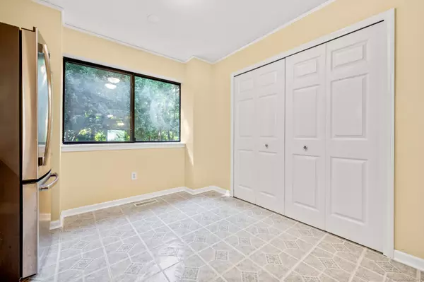 Glastonbury, CT 06033,250 Conestoga Way #250