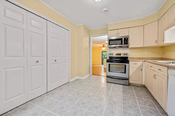 Glastonbury, CT 06033,250 Conestoga Way #250