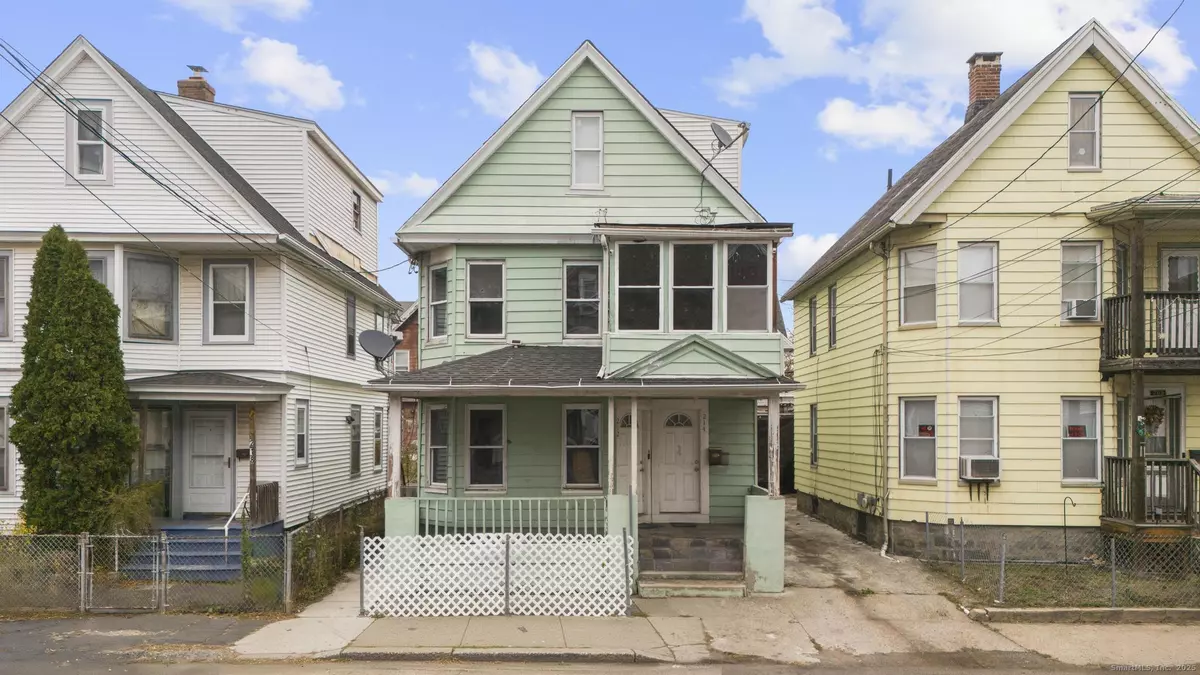 Bridgeport, CT 06605,212 Denver Avenue