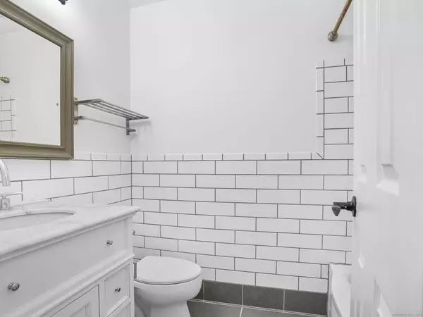 Stamford, CT 06901,125 Prospect Street #APT 2E