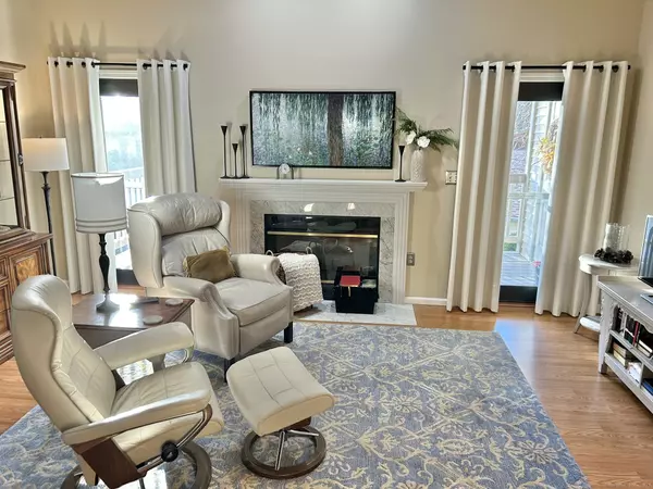 Berlin, CT 06037,33 Langdon Court #C202