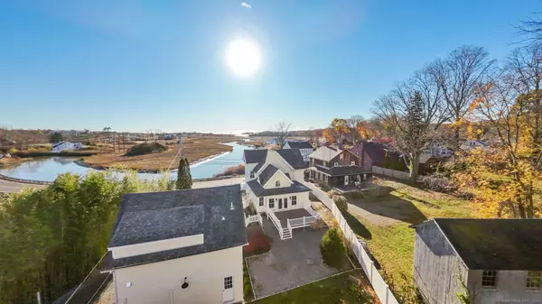 Guilford, CT 06437,201 Water Street