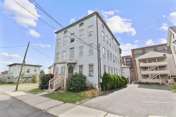 New Britain, CT 06053,14 Crown Street #3E