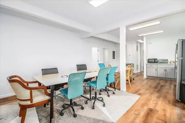 New Milford, CT 06776,14 Elm Street