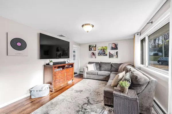 Enfield, CT 06082,30 Alban Road