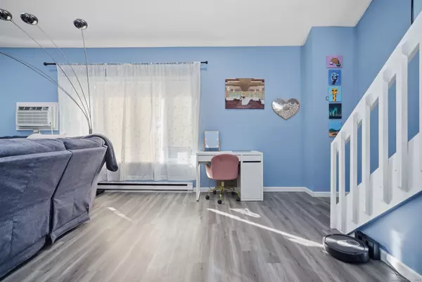 Plainville, CT 06062,309 East Street #APT 10