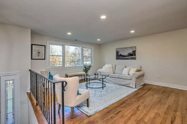 Shelton, CT 06484,5 Robert Frost Drive