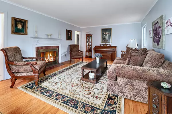 Fairfield, CT 06825,232 Church Hill Road