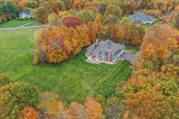 Canton, CT 06019,42 Garrett Road