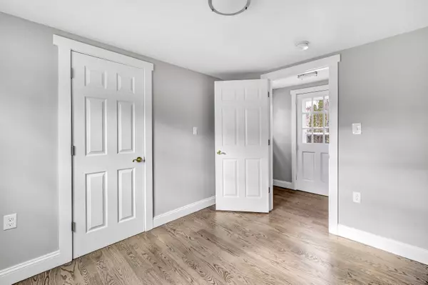 Stratford, CT 06614,246 Delaware Drive