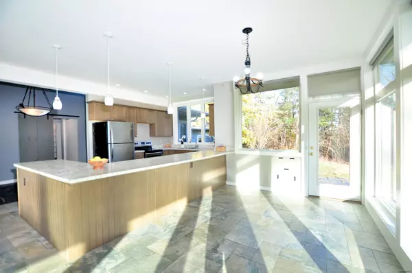 Bloomfield, CT 06002,365 Simsbury Road