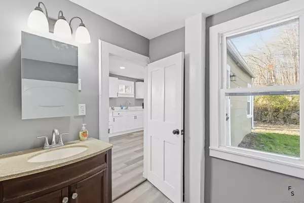 East Hampton, CT 06424,76 Skinner Street