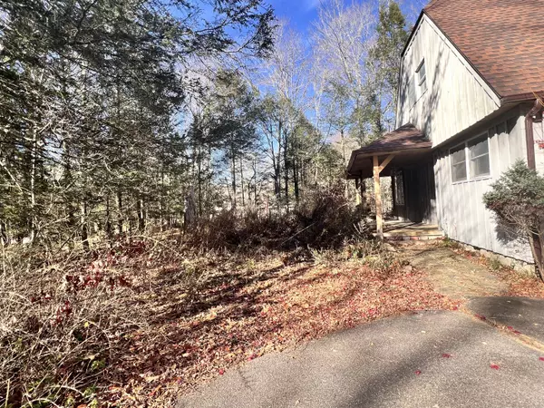 Salem, CT 06420,21 Woodland Drive