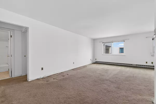 Stamford, CT 06906,34 Crescent Street #APT 2D