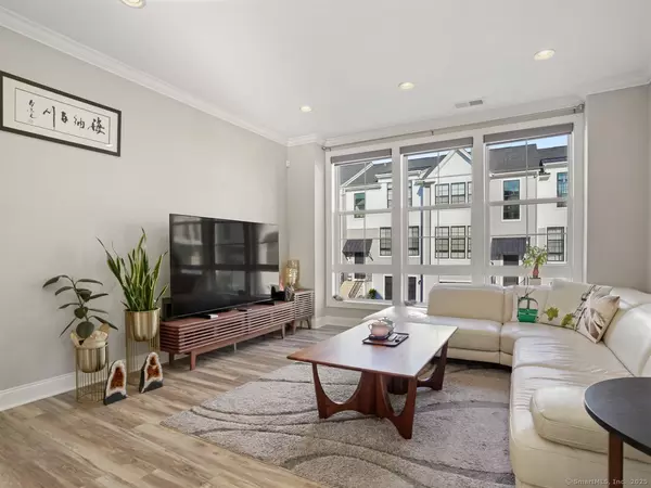 Danbury, CT 06810,22 Brentwood Circle #22