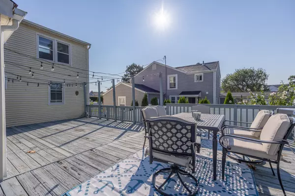 Milford, CT 06460,28 Brookdale Avenue