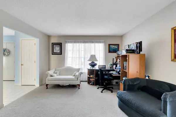 Middletown, CT 06457,79 Brechlin Drive