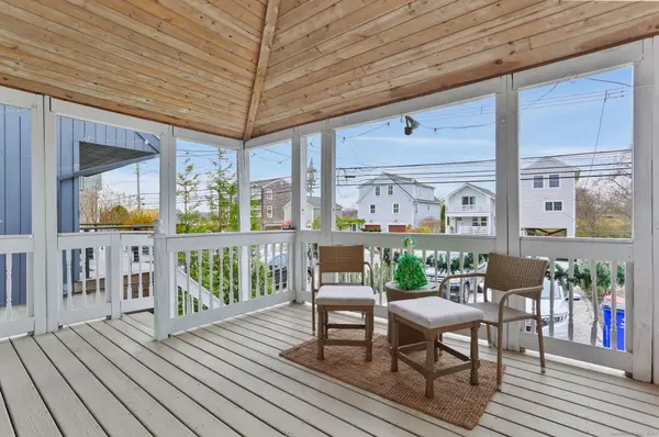 Fairfield, CT 06824,1235 Fairfield Beach Road