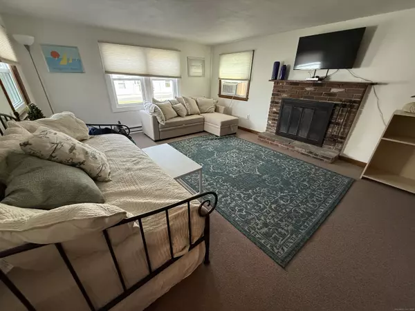 Waterford, CT 06385,2 Reed Avenue