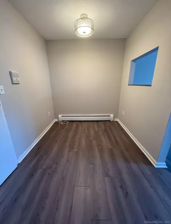 Bridgeport, CT 06606,3245 Main Street #APT 204