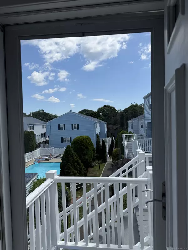 Norwalk, CT 06850,14-1/2 Fairview Avenue #C7