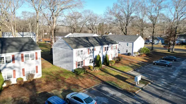 Ledyard, CT 06339,120 Gallup Hill Road #APT 2A