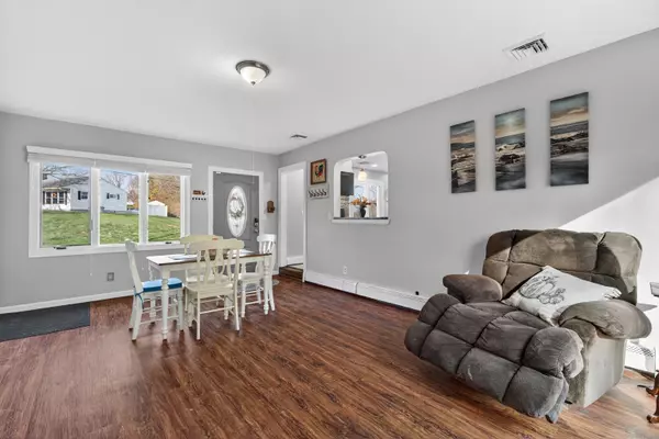 Wallingford, CT 06492,71 Mohawk Drive