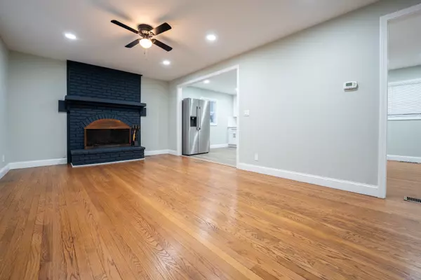 East Haven, CT 06512,642 Bradley Street