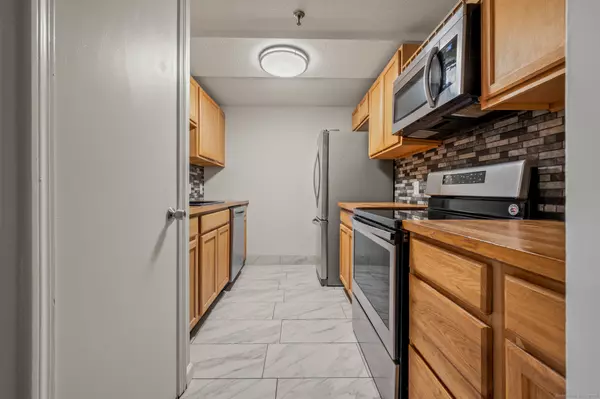 Middletown, CT 06457,1 Russell Street #APT 15