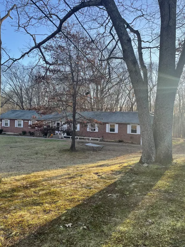 Mansfield, CT 06268,74 Baxter Road