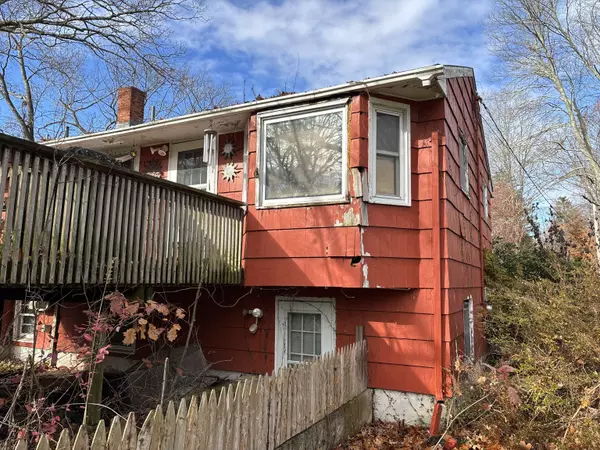 North Branford, CT 06472,22 Carlen Drive