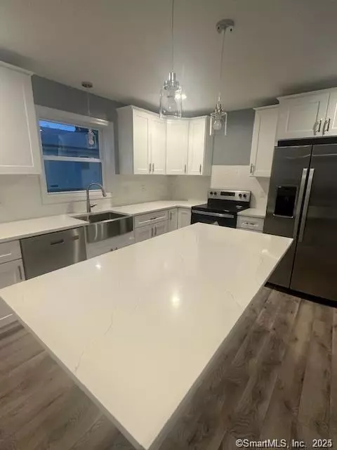 New Britain, CT 06052,92 Vine Street