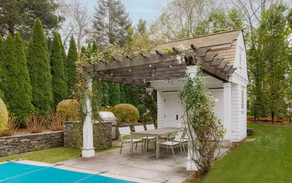 Westport, CT 06880,24 Compo Parkway