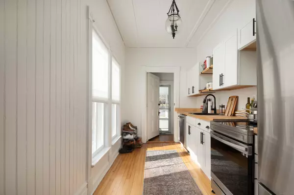 Salisbury, CT 06039,362 Lime Rock Road #B