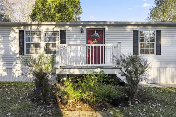 1010 Long Cove Road, Ledyard, CT 06339