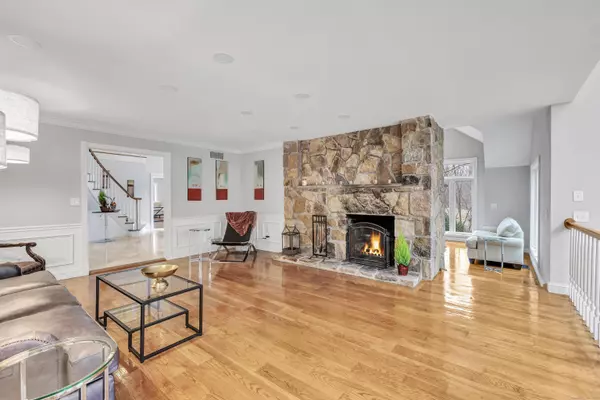 Easton, CT 06612,101 Northwood Drive