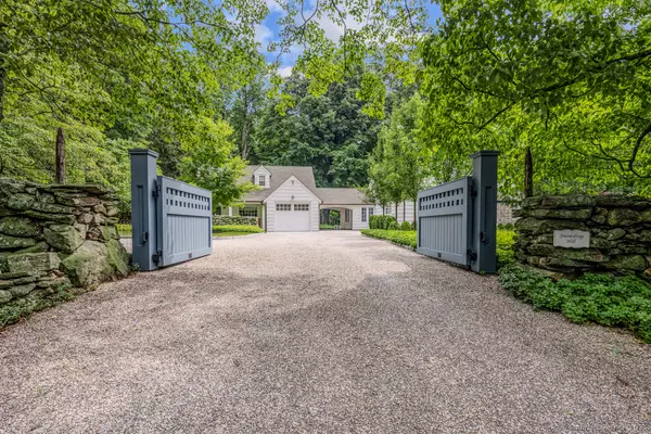 Weston, CT 06883,102 Eleven O'clock Road