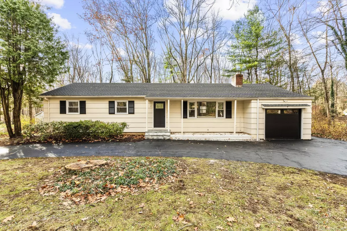 North Branford, CT 06472,24 Evergreen Road
